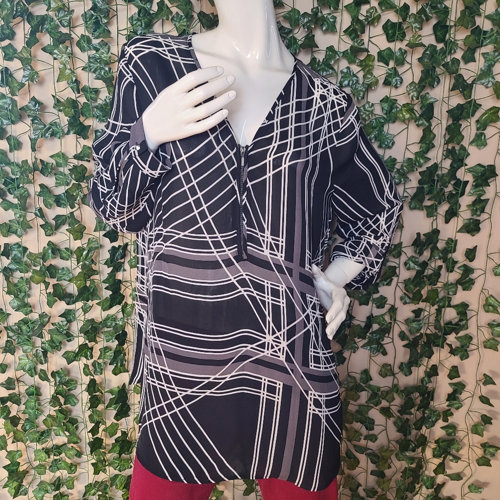 Le Château Women's Half Zip Geometrical Black Satin Blouse Tunic size XL